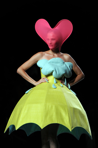 ＜13年春夏マドリード・コレクション＞アガタ・ルイス・デ・ラ・プラダら新作発表