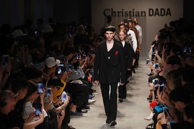 「クリスチャン・ダダ」18年春夏メンズ