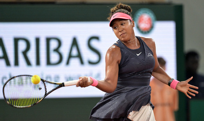 大坂が芝初戦で快勝、第4シード寄せつけず リベマOP