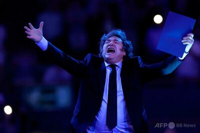 アルゼンチン大統領、スペイン首相への攻撃再燃 マドリード