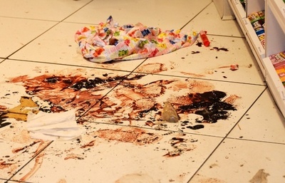 ボストン爆発事件から1週間、いまだ現場に残る爪痕