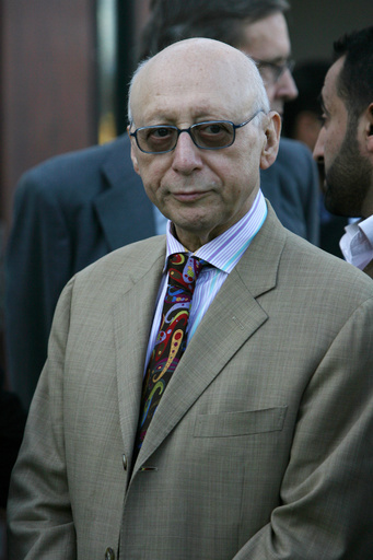 現職最高齢の英下院議員が死去、86歳