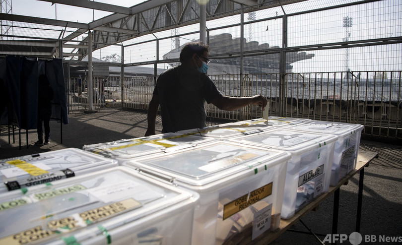 クオータ制が逆効果…チリ制憲議会選、女性候補ら躍進も男性に議席譲る