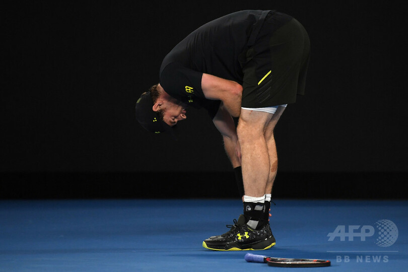 マレーが足首ひねるアクシデント、全豪制覇に向け暗雲か