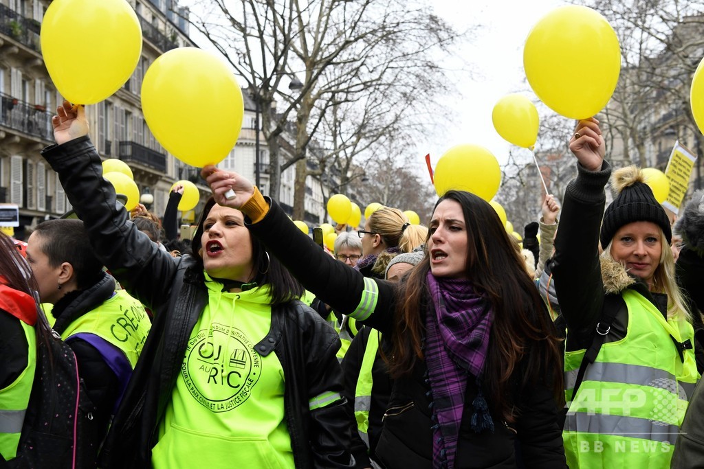 平和な「黄色いベスト」デモ取り戻せ、仏女性たちが抗議の行進 写真8枚 国際ニュース：afpbb News 1526