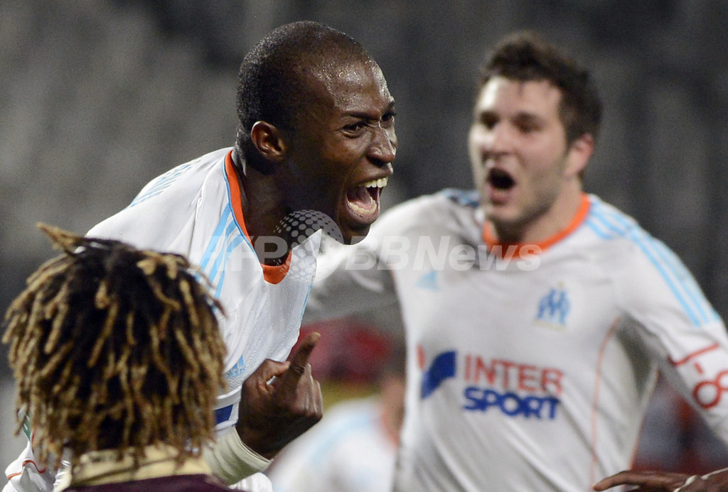 マルセイユ、バランシエンヌに辛勝で優勝戦線に踏みとどまる 写真7枚 国際ニュース：AFPBB News