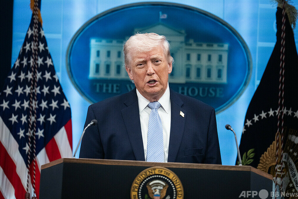 トランプ氏「民間施設爆撃が戦争犯罪に当たると懸念していない」