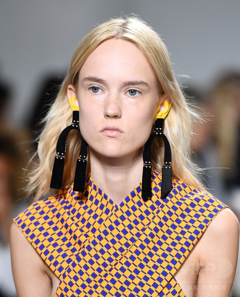 「プロエンザ スクーラー」17年春夏