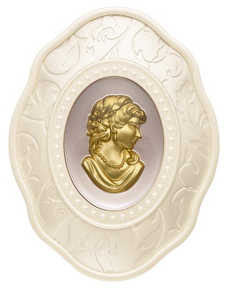 カメオやローズも美しい「レ・メルヴェイユーズ ラデュレ」