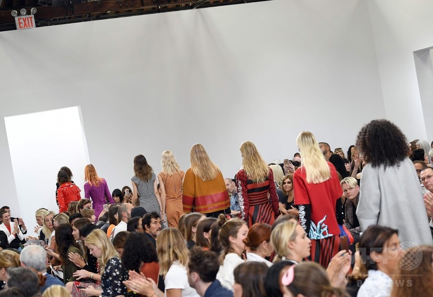 「プロエンザ スクーラー」17年春夏