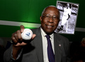 米大リーグ（MLB）で通算755本塁打を記録したハンク・アーロンさん。1月22日死去、86歳（2013年4月8日撮影）。(c)KEVIN WINTER / GETTY IMAGES NORTH AMERICA / AFP