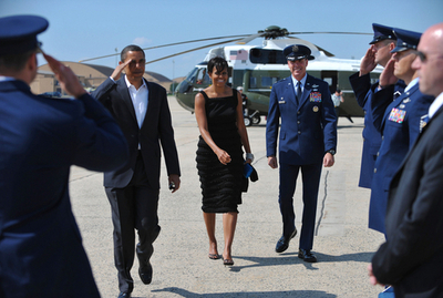 オバマ大統領、夫人との「選挙公約」で夜のNYデート