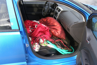 サンタ男の銃乱射・放火事件、容疑者が着ていた衣装を公開 米国