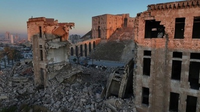 動画:シリア反政府勢力、第2の都市アレッポの大部分制圧 監視団