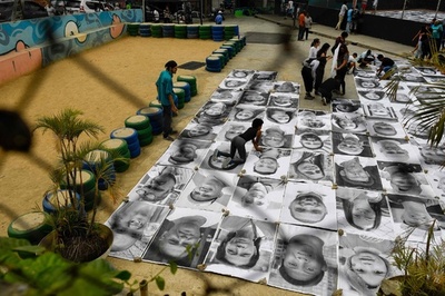 【今日の1枚】住民のポートレート展示、町がギャラリーに ベネズエラ