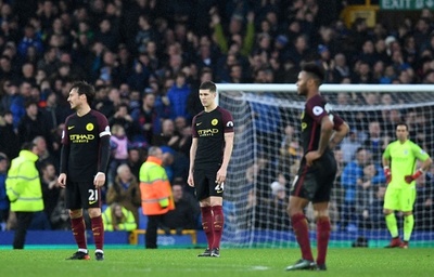 マンC4失点で敗戦、ペップ監督はプレミア終戦を認める