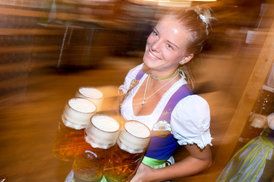 熱波で活況、独ビール業界 瓶やケースが不足 空き瓶返却を呼び掛け