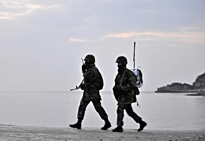 韓国海軍、北朝鮮の警備艇に警告射撃