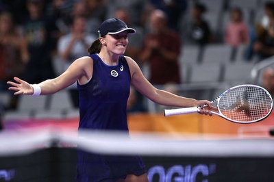 シフィオンテクが準決勝進出、ガウフは敗退 WTAファイナルズ