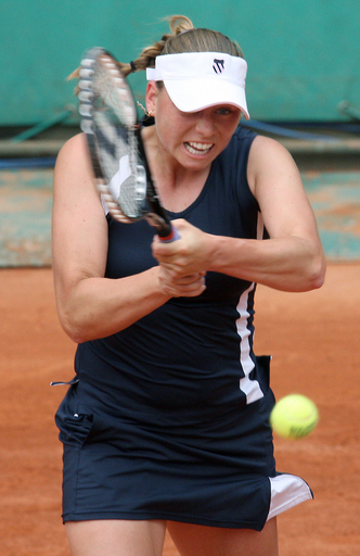 ズボナレワ ウズニアッキ下し4回戦進出