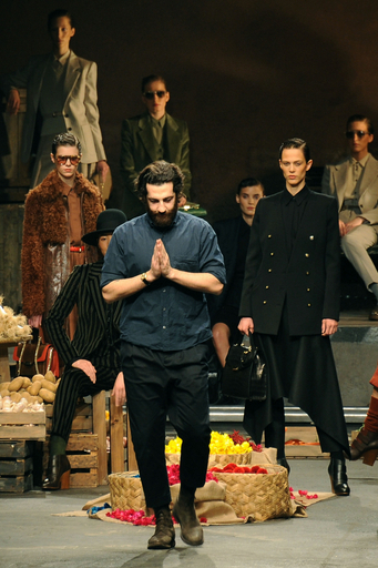 ＜12/13年秋冬ミラノコレクション＞トラサルディ