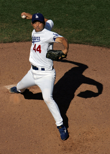 斉藤隆 シーズン33セーブ目を記録