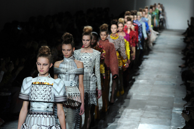 ＜12/13年秋冬ロンドンコレクション＞メアリー・カトランズ