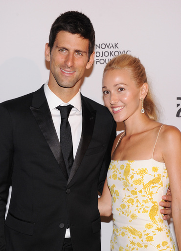 ジョコビッチ、長年の恋人と挙式