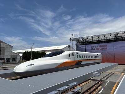 【東芝】日立と東芝が高速鉄道車両を台湾に向けて出荷