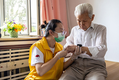 北京の研究機関 スマートウォッチ用生理パラメータ校正装置を開発