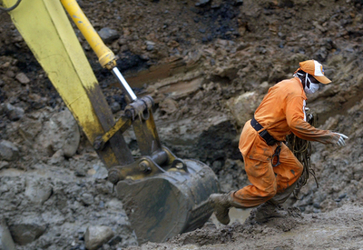コロンビア南東部の金鉱で崩落、少なくとも24人が死亡