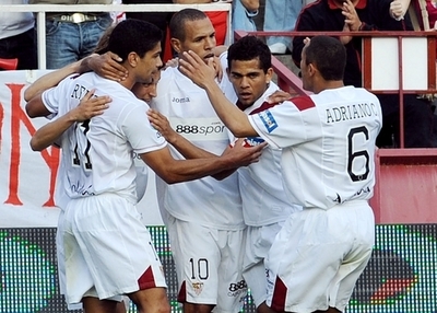 セビージャ ホームでビジャレアルに勝利