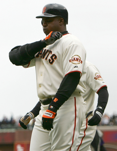 ボンズ 通算746号もチームは3連敗