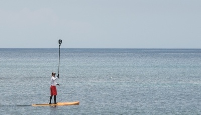 パドルボードでフロリダ海峡横断挑戦、米男性