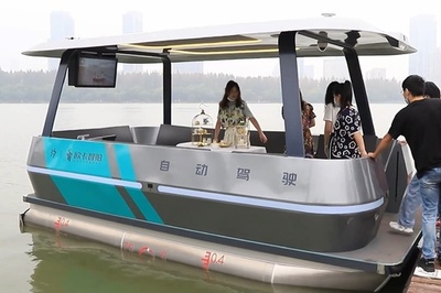 中国初の自動運航遊覧船、南京・玄武湖に登場