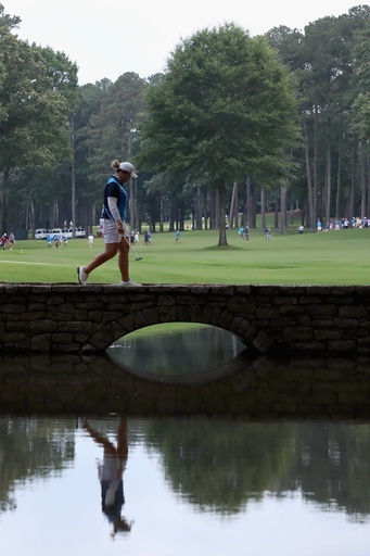 アリヤが4打差首位で最終日へ、全米女子オープン