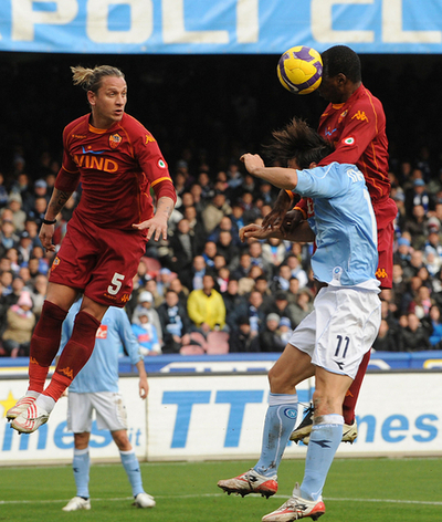 ASローマ アウェーでナポリに快勝