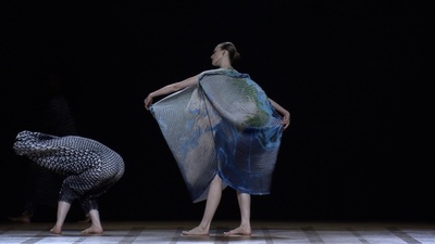 動画：「イッセイミヤケ」18年春夏