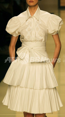 08年春夏ミラノ コレクション クリップス 新作を発表 写真18枚 ファッション ニュースならmode Press Powered By Afpbb News