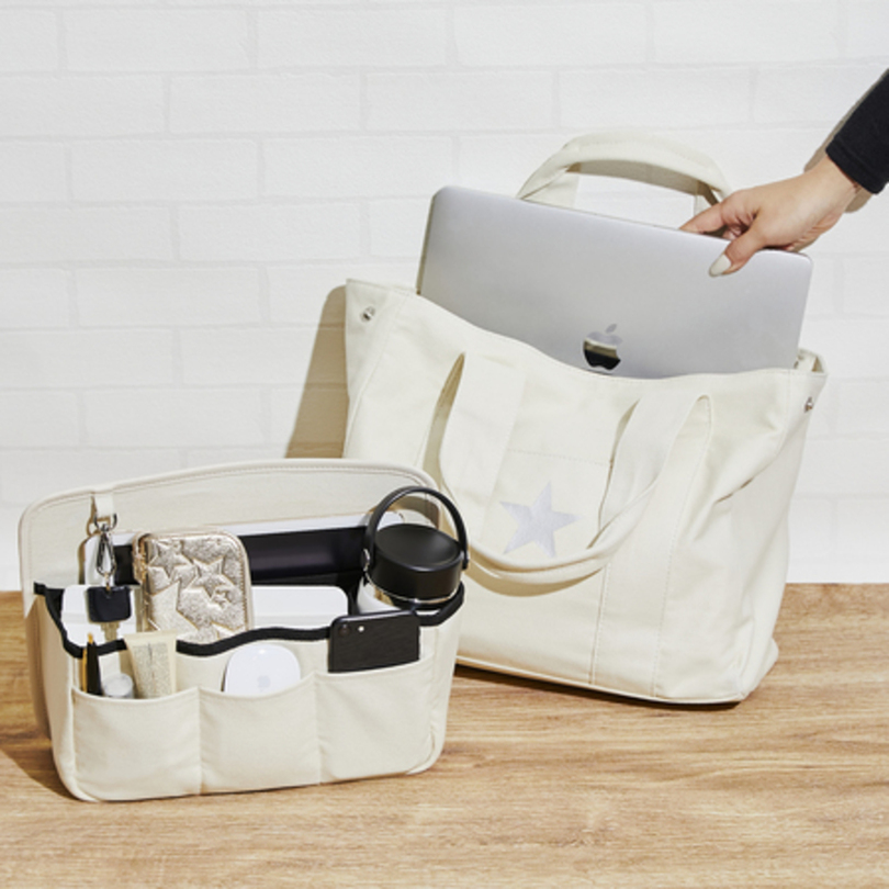 オフィスのフリーアドレスでも大活躍 さらに進化したレイジースーザン 撥水バッグ の守備範囲 写真1枚 国際ニュース Afpbb News