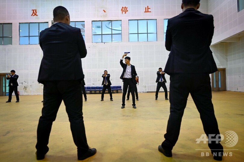 目指せ、中国新富裕層のボディーガード デジタル防衛は必須技能