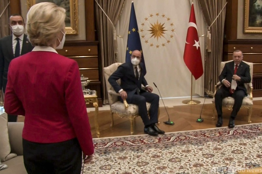 トルコが欧州委員長を冷遇？ 首脳会談で椅子なく