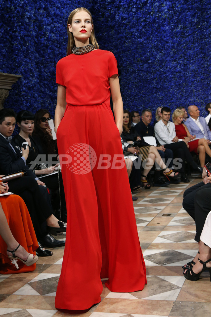 ＜12/13年秋冬パリ・オートクチュール＞ラフ・シモンズによる新生「ディオール」をチェック