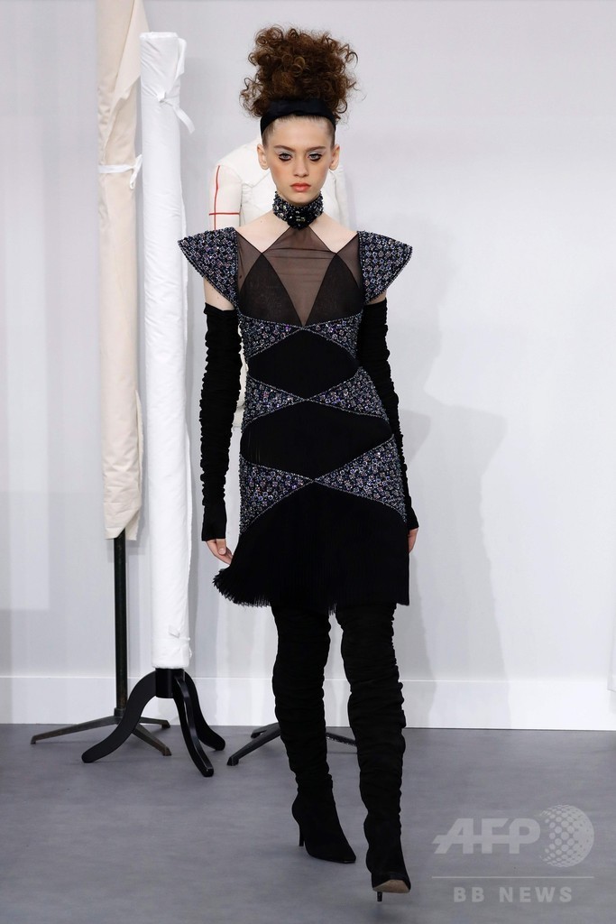 「シャネル」16/17年秋冬パリ・オートクチュール