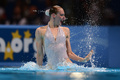 第15回世界水泳選手権（15th FINA World Championships）は24日、スペイン・バルセロナ（Barcelona）でシンクロナイズドスイミングのソロフリールーティン（FR）決勝が行われ、ロシアのスベトラナ・ロマシナ（Svetlana Romashina）が優勝した。

2位には中国の黄雪辰（Huang Xuechen）、3位にはスペインのオナ・カルボネール・バレステロ（Ona Carbonell Ballestero）が入った。

ソロFR決勝の演技に臨むスベトラナ・ロマシナ（2013年7月24日撮影）。(c)AFP/JAVIER SORIANO