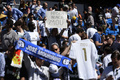12-13スペイン1部リーグは1日、第38節の試合が各地で行われ、レアル・マドリード（Real Madrid）は4-2でオサスナ（CA Osasuna）に勝利した。

ジョゼ・モウリーニョ（Jose Mourinho）監督に対し、「二度と会わないぞ、モウ（リーニョ）」と書かれたプラカードを掲げるレアル・マドリードのサポーター（2013年6月1日撮影）。(c)AFP/PIERRE-PHILIPPE MARCOU