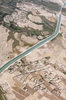 上空から撮影したアフガニスタンのへルマンド川（Helmand River）沿いの農村地帯（2009年10月12日撮影）。(c)AFP/ROMEO GACAD
