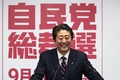 自民党党首選で勝利を収めた後、記者会見に臨む安倍晋三首相（2018年9月20日撮影）。(c)Behrouz MEHRI / AFP