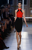 フランス・パリ市内で発表された「ローラン ムレ（Roland Mouret）」13年春夏コレクション（2012年9月28日撮影）。(c)AFP/FRANCOIS GUILLOT