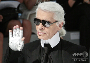 K・ラガーフェルド氏、遺灰は亡き母・恋人と一緒に散骨へ 写真6枚 国際